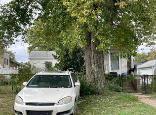 8807 S Grand Ave, Saint Louis, MO 63125