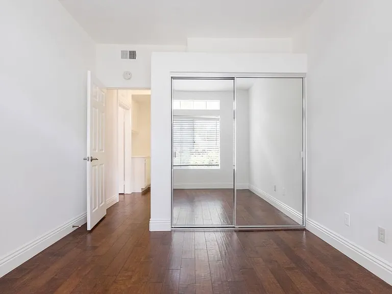 97 Shorebreaker Dr — Photo 22