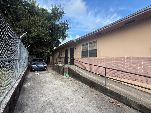 13425 NW 31st Ave, Opa Locka, FL 33054