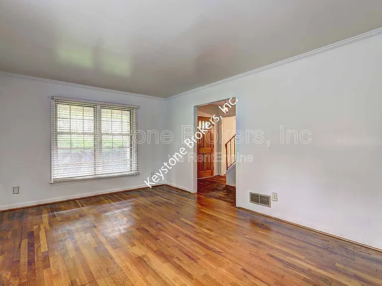 3635 Las Olas Dr — Photo 2
