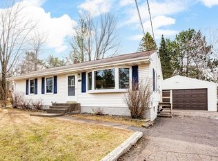 2822 Hagberg St, Duluth, MN 55811