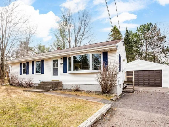 2822 Hagberg St, Duluth, MN 55811