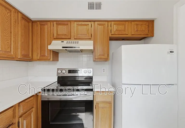 2603 Arlington Blvd #102 — Photo 12