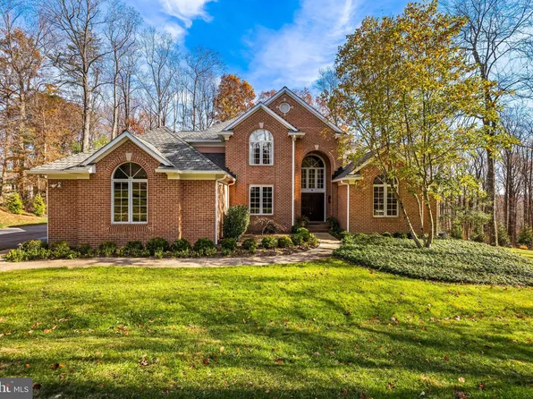 3 Forest Bluff Ct, Owings Mills, MD 21117