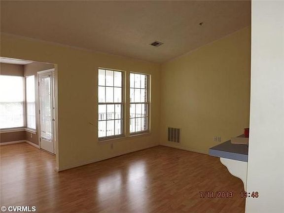 2nd image of 10216 Wolfe Manor Ct