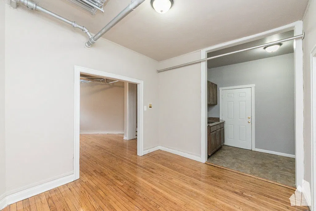 1 bed, 1.0 bath, $1,600 — Photo 4