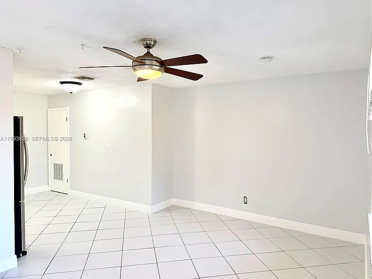 1454 SW 33rd St #1-2 — Photo 8