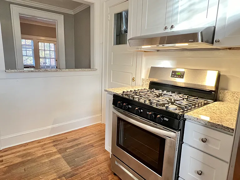 1219 Virginia Ave #7 — Photo 12