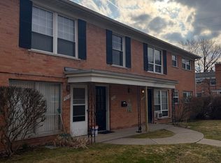 3219 Benjamin Ave APT 11, Royal Oak, MI 48073