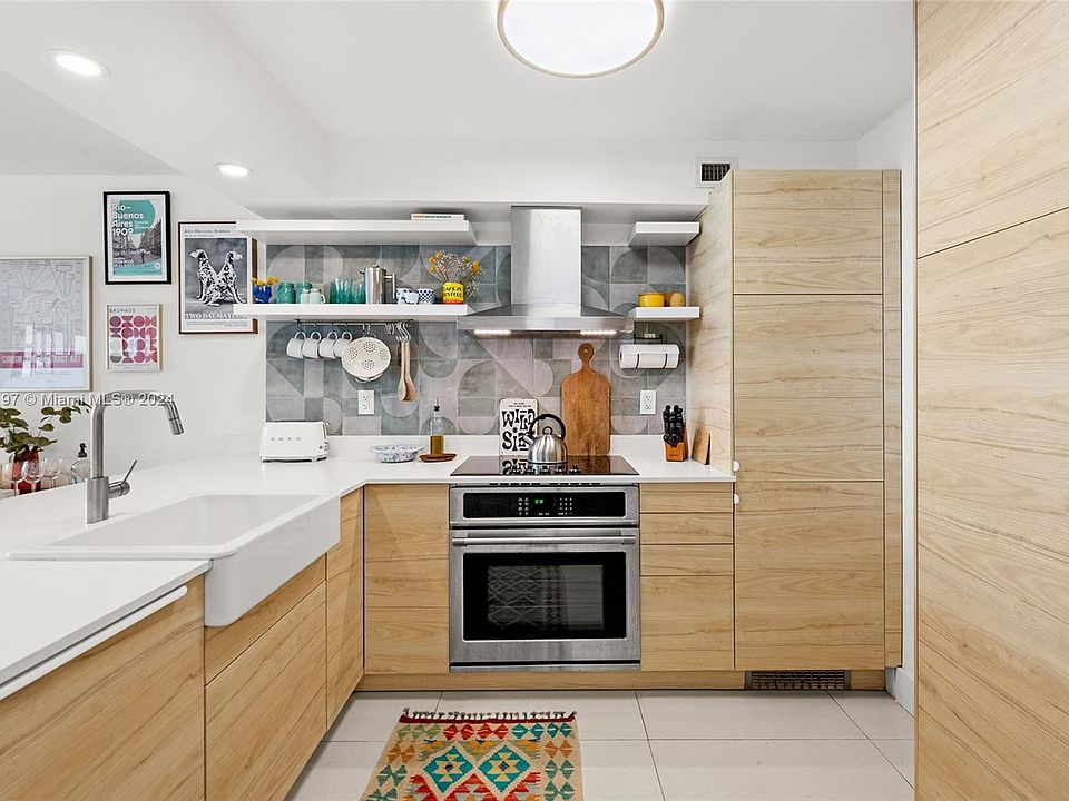 1st image of 5 Island Ave APT 4K