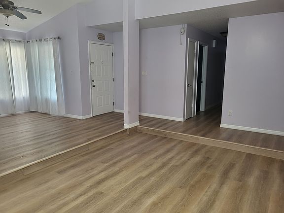 4th image of 299 Drosdick Dr