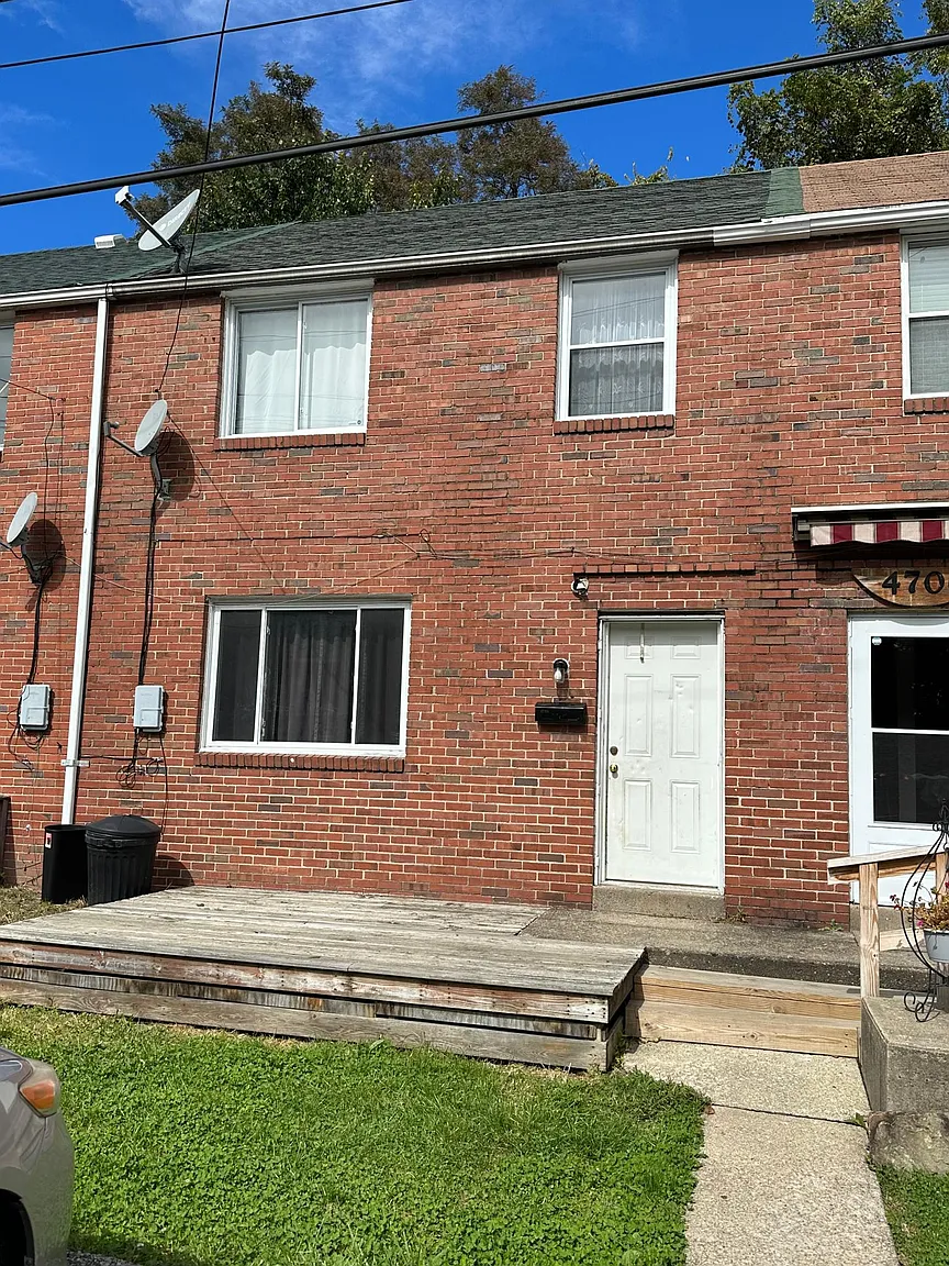 4705 Bataan Ave photo 1
