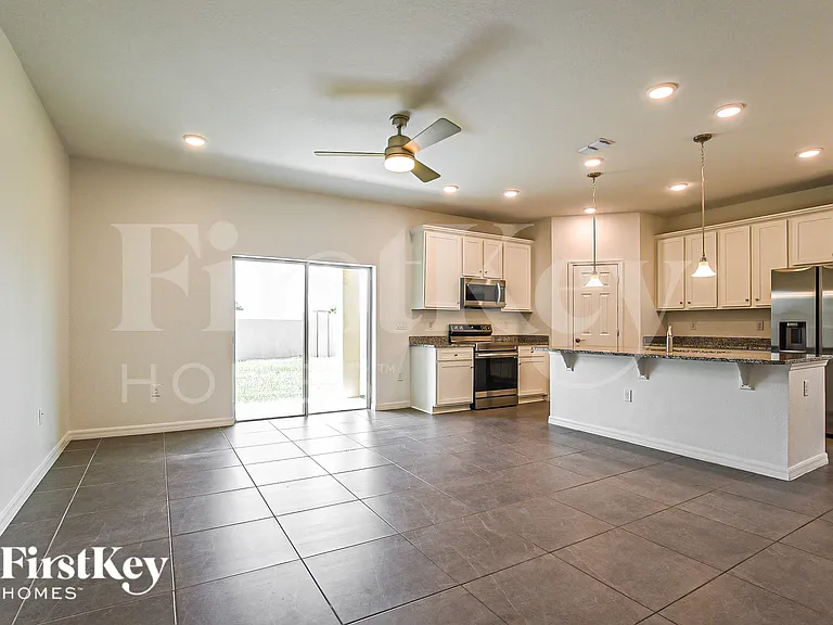 1272 Spokane Point — Photo 2
