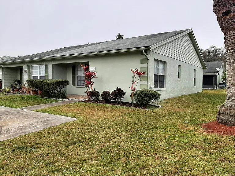 2910 Wainwright Ct — Photo 1