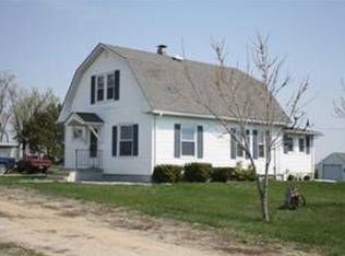 9922 W Apple Rd, Clatonia, NE 68328