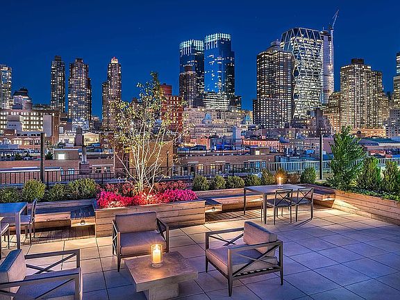4th image of 416 W 52nd St #600