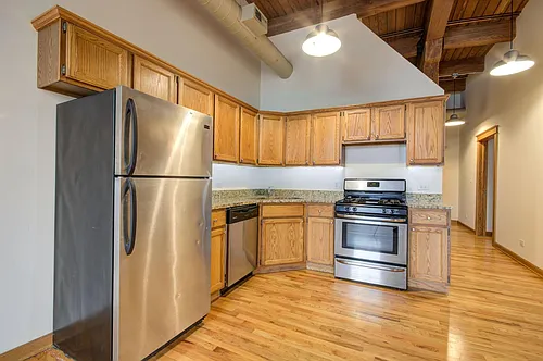 216 N May St Photo 1