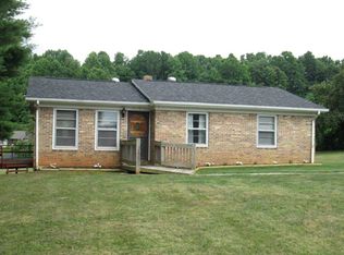 1572 Cranberry Rd, Galax, VA 24333