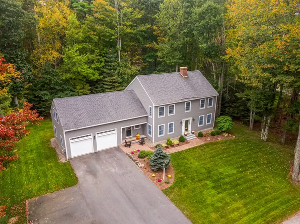 29 Rivers Edge Drive, Kennebunk, ME 04043