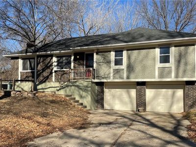1804 S Speas Dr, Blue Springs, MO, 64014