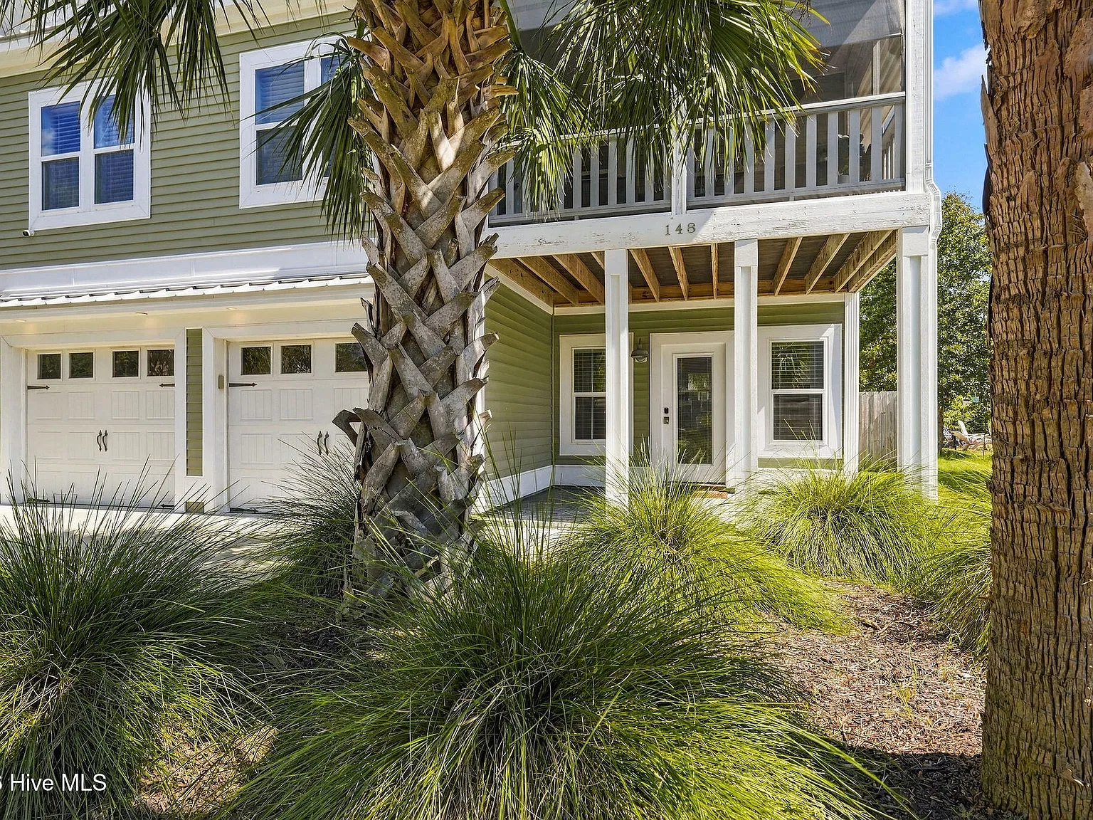 4 bed, 3.0 bath, 2071 sqft, $3,500 — Photo 3
