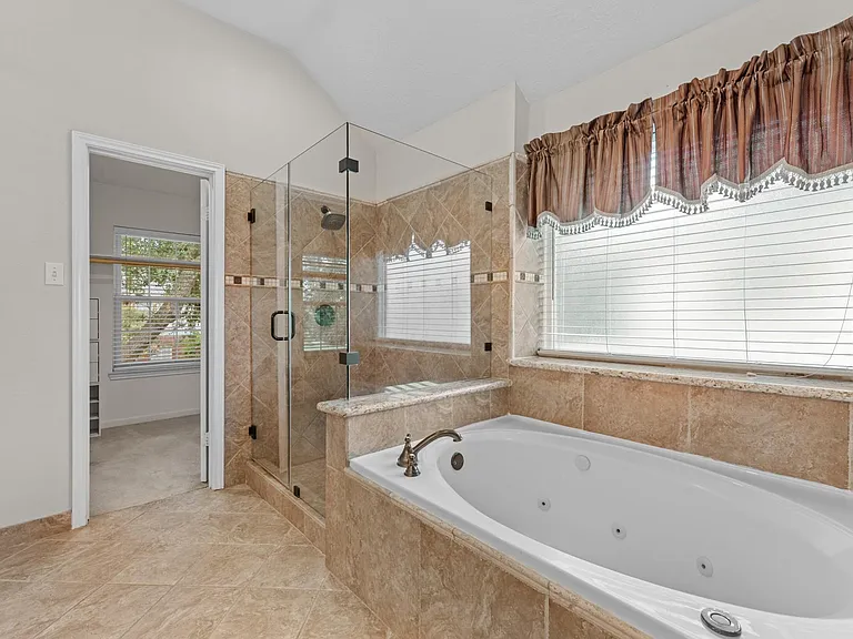 1602 Seminole St — Photo 24