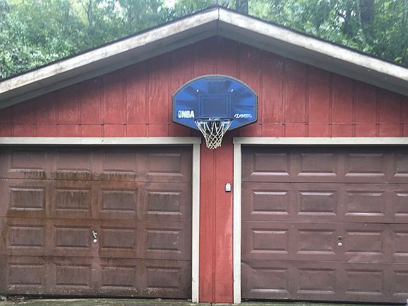 4th image of 4403 Angela Dr