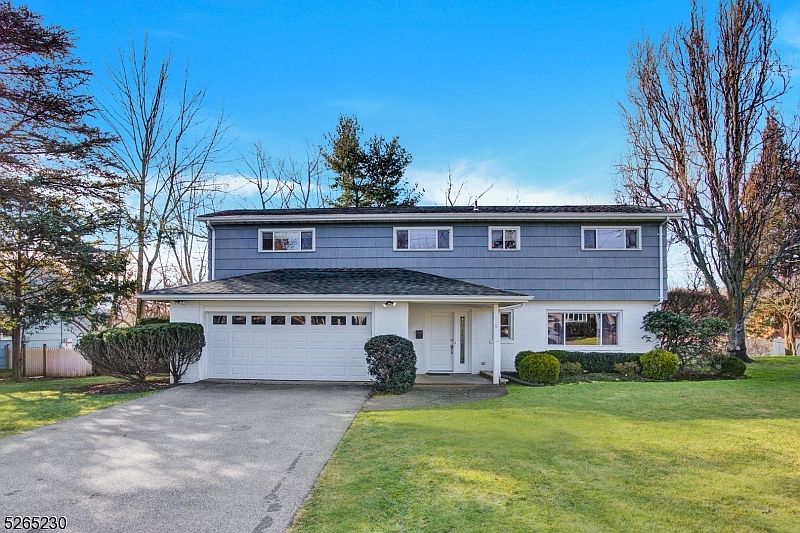 1st image of 5 Balston Dr