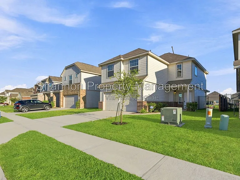 24703 Signorelli Way — Photo 4