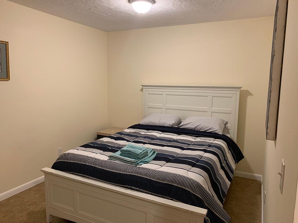 1st image of 519 Grove St N APT 2