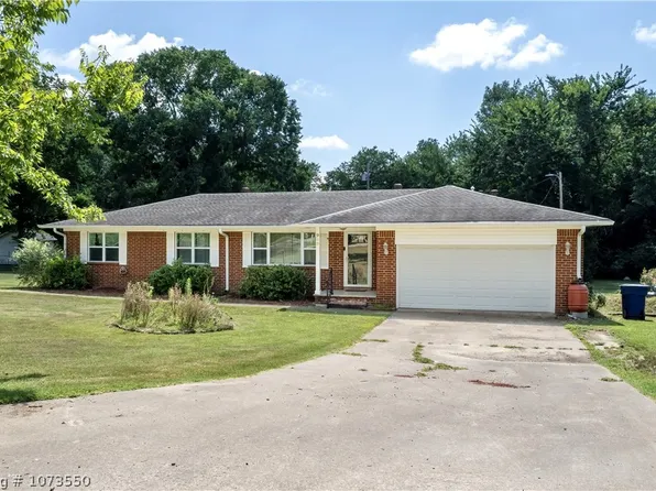 909 Cherry St, Muldrow, OK 74948