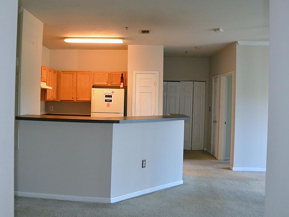 5th image of 13363 Connor Dr APT J