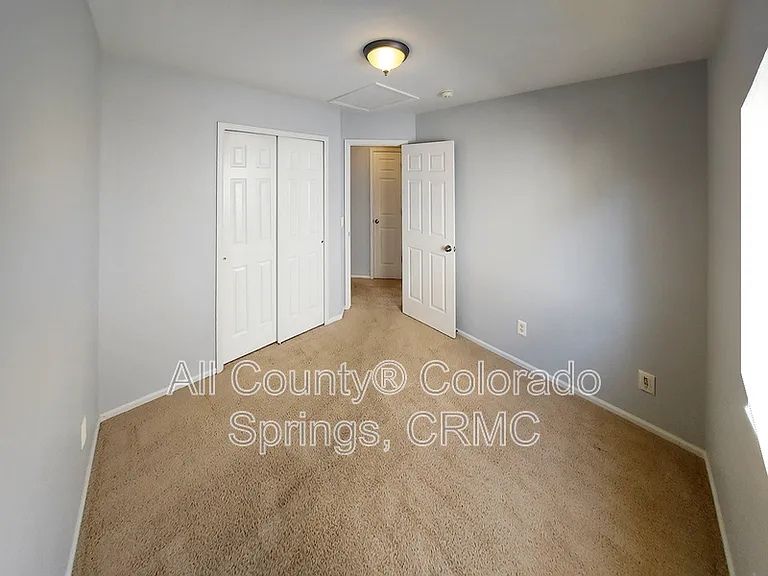 4182 Pioneer Creek Dr — Photo 24