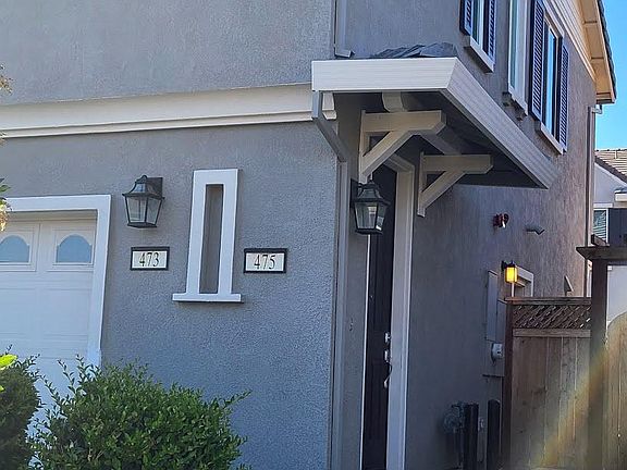 Casita Entrance (from the left side of the building - separate entrance, separate driveway to park your car)