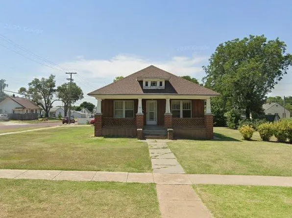 500 W 15th St, Hays, KS 67601