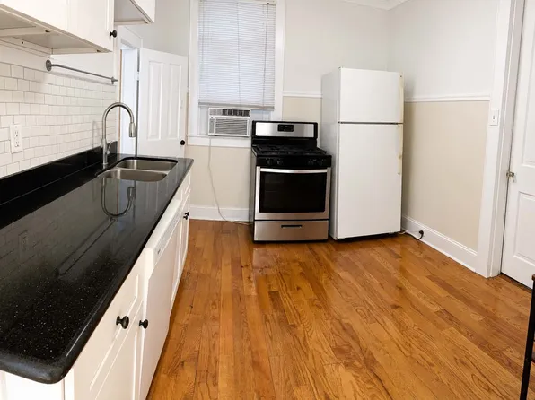 7114 Freret St APT C, New Orleans, LA 70118
