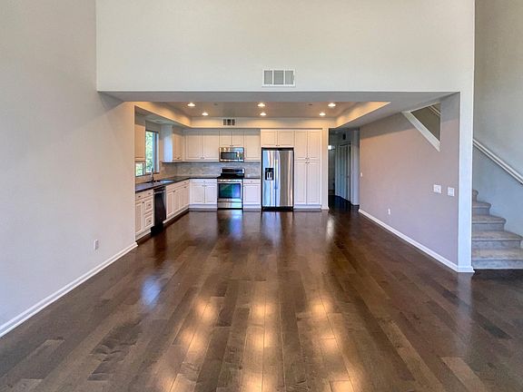 2nd image of 5441 Ocean Unit 105