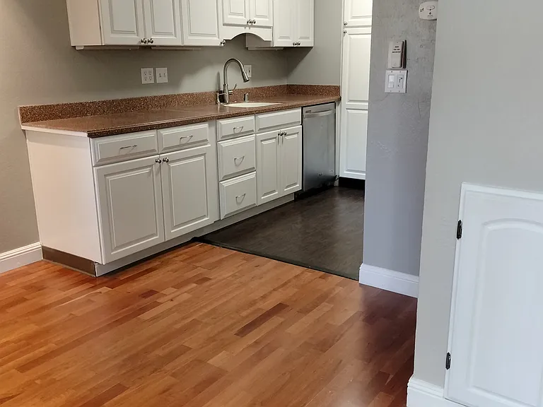 2560 Walnut Blvd #33 — Photo 7