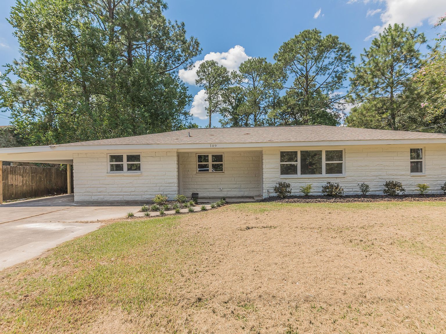 109 N Ave N Crowley La 70526 Zillow