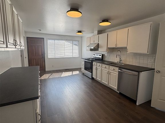 4th image of 7139 S Tyler Street Ct