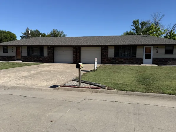 405 W Jewell St, Russell, KS 67665