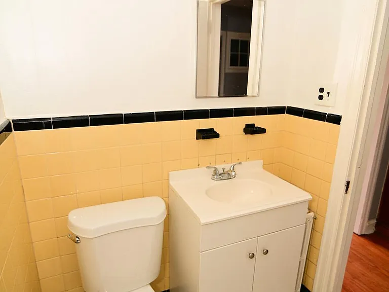713 Hamlin St NE #1 — Photo 19