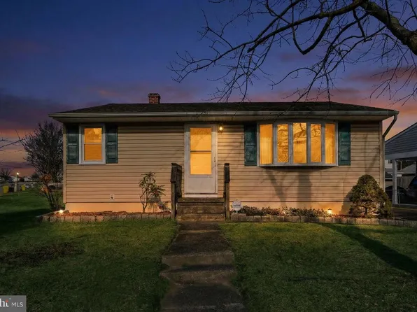 812 Cedar Branch Dr, Glen Burnie, MD 21061