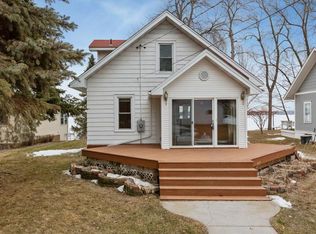 28855 Park Pl, Chisago City, MN 55013