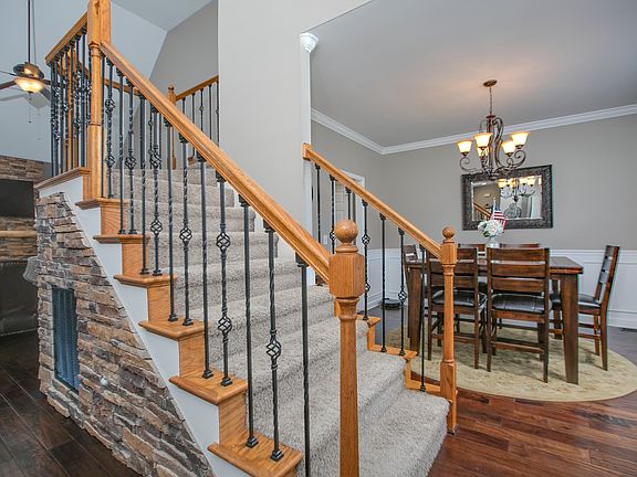 5th image of 4334 Whirlaway Dr