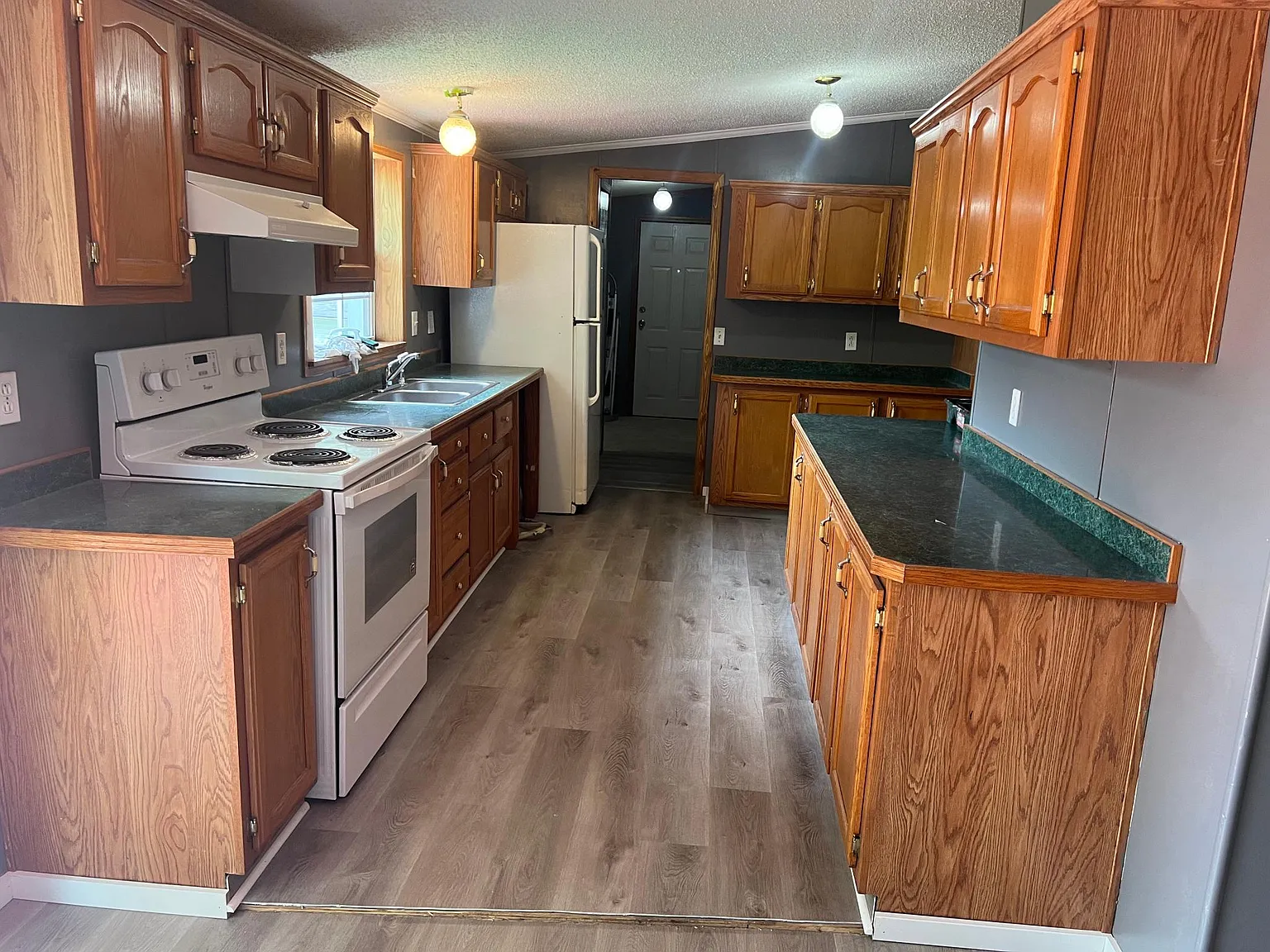 3 bed, 1500 sqft, $1,775 — Photo 3