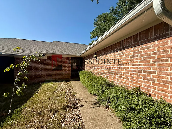 120 Colony Dr