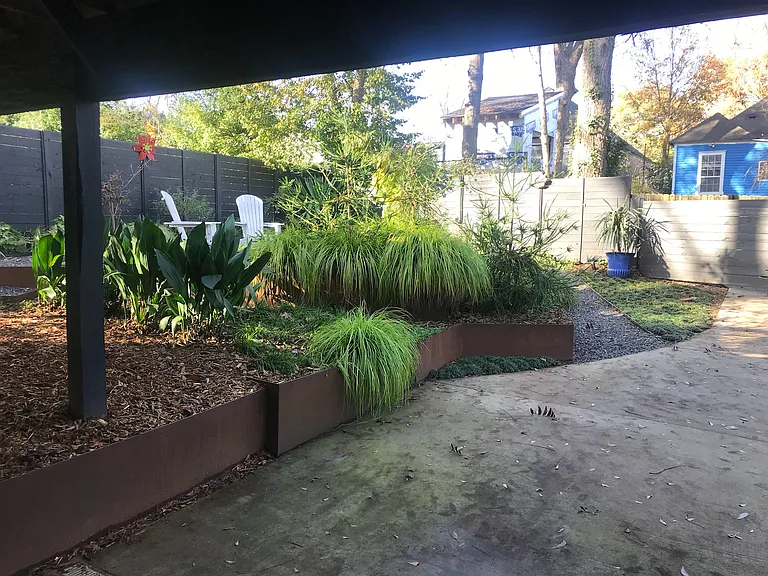 1070 Kirkwood Ave SE — Photo 5
