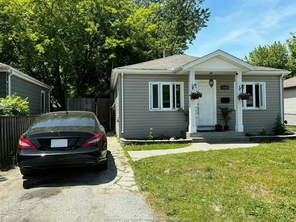 2591 Meighen Rd, Windsor, ON N8W 4C3