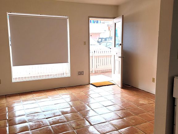 2nd image of 739 Wavecrest Ct #739